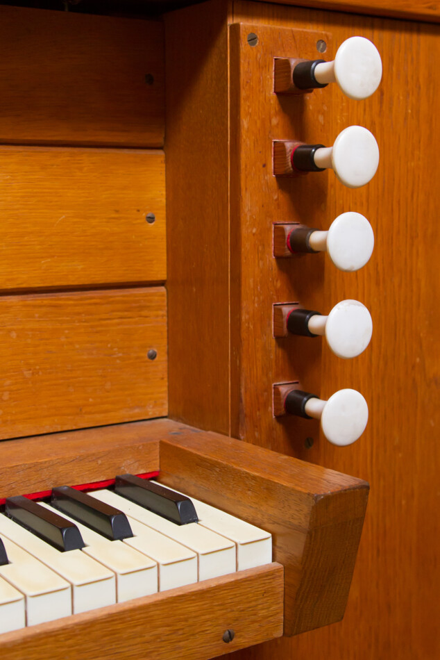 Orgel_COLOURBOX6278978.jpg