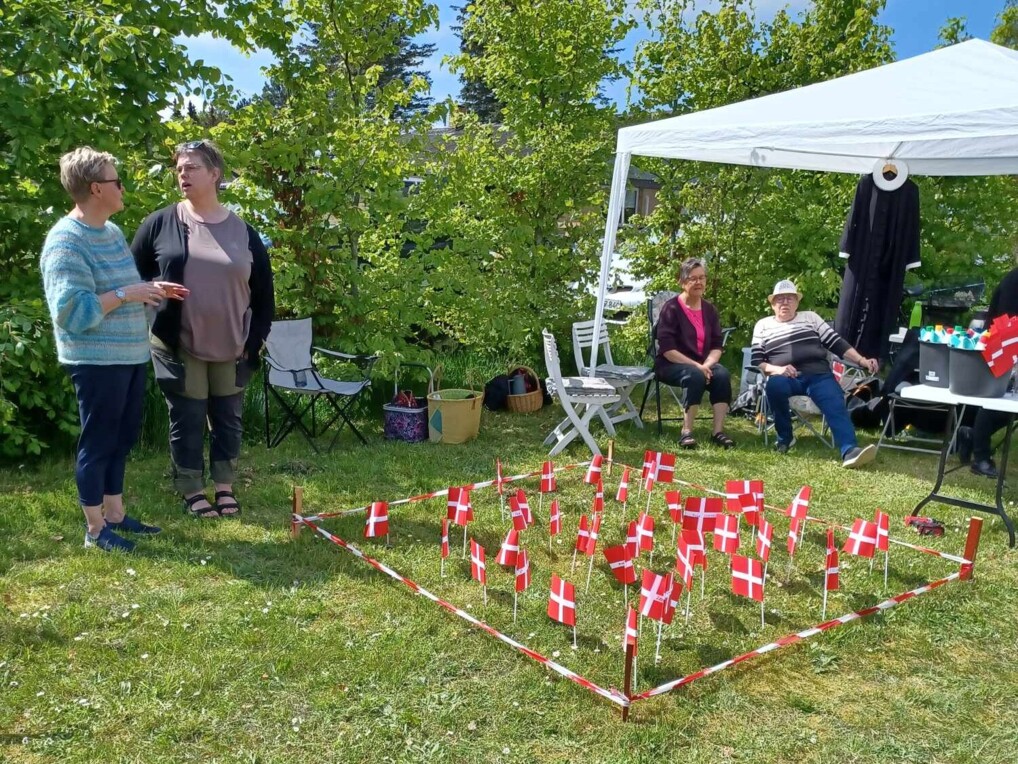 Menighedspleje sælger flag