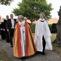 Procession2.jpg