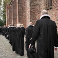 Procession6.jpg