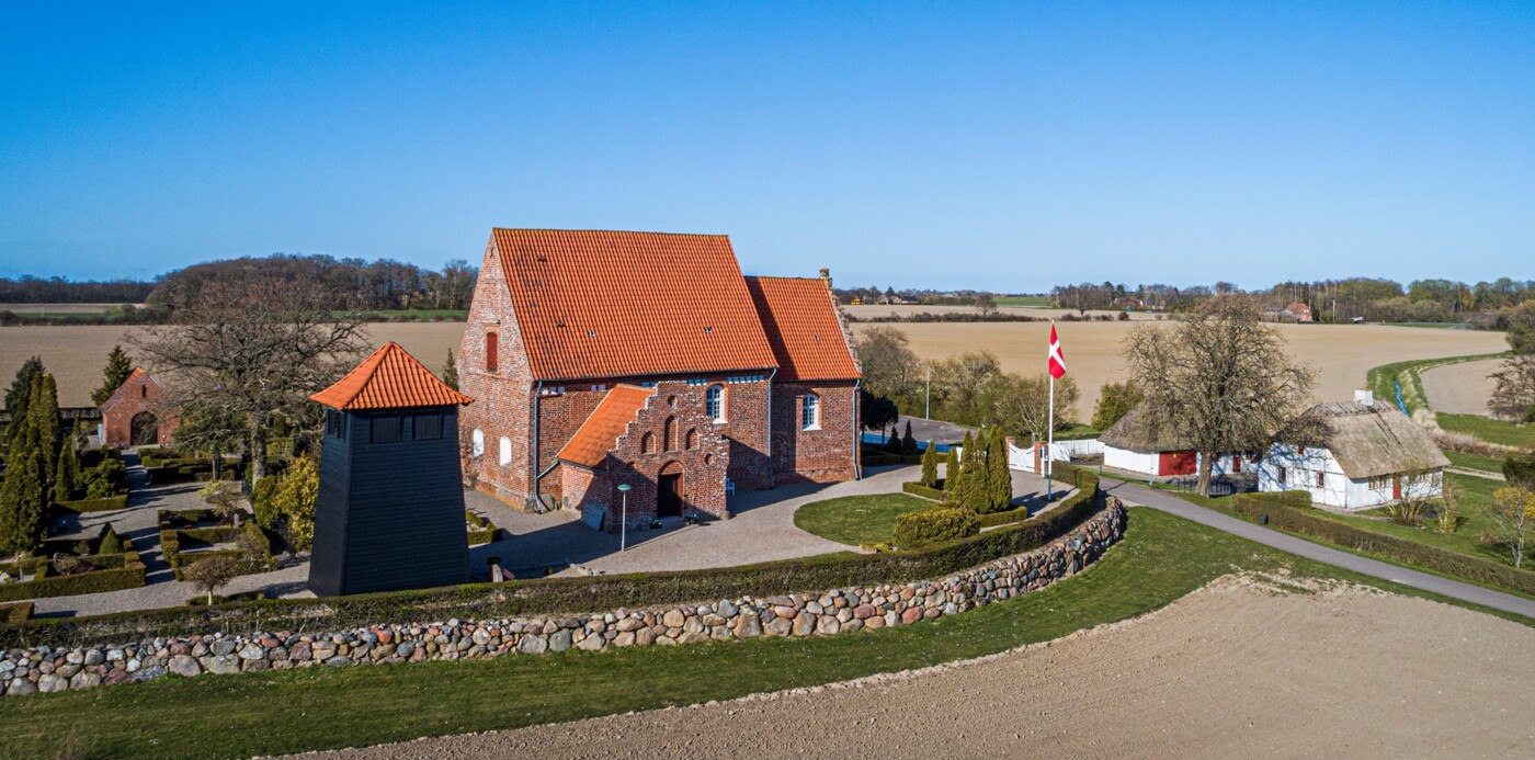 Holeby Kirke.jpg